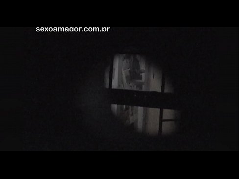 ❤️ Blondie bliver hemmeligt videooptaget af en voyeur fra nabolaget gemt bag hule mursten ❌ Skøn porno at da.com-pornzog.ru